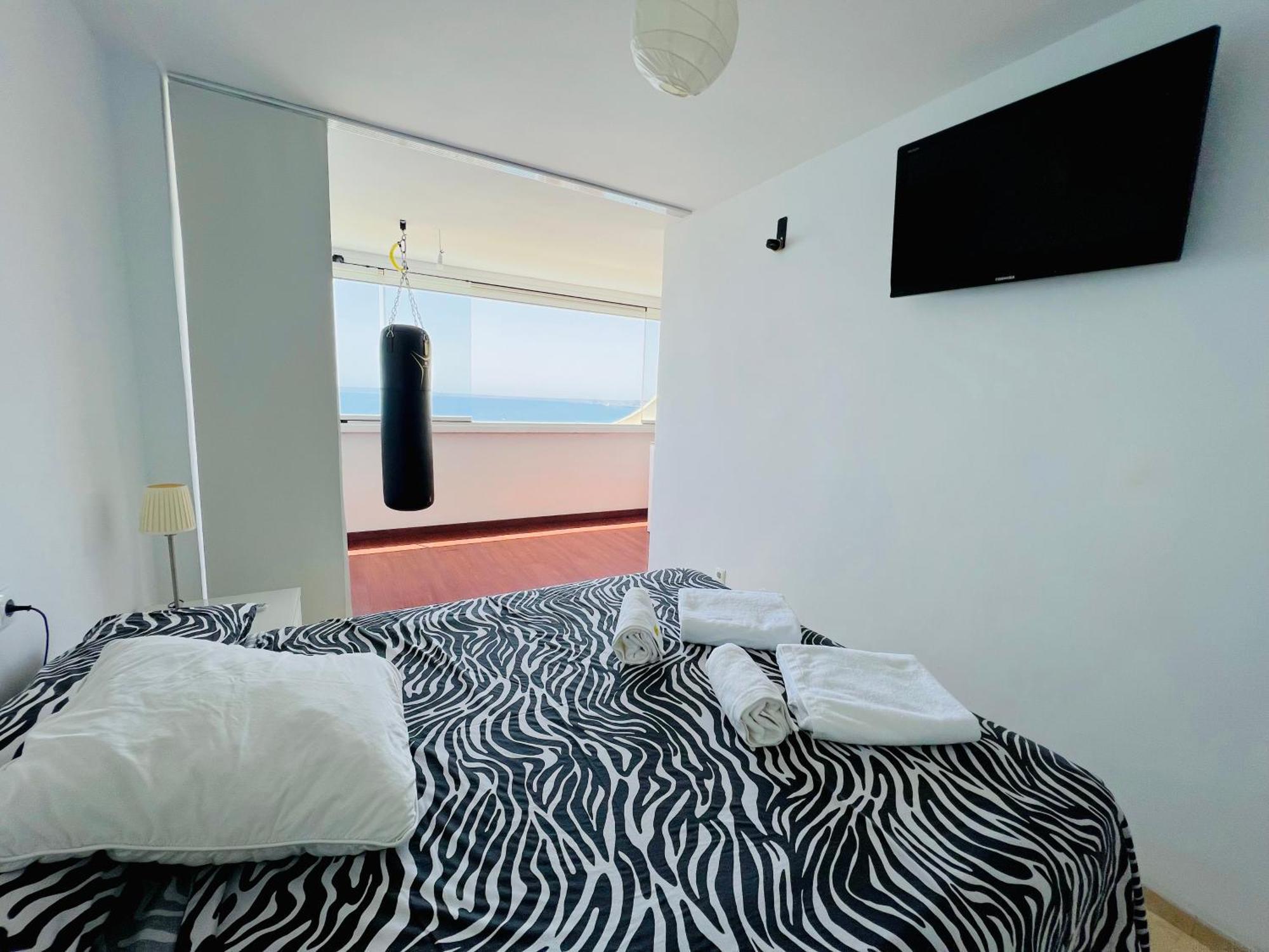 Relax Frente Al Mar De Alicante Apartment Luaran gambar